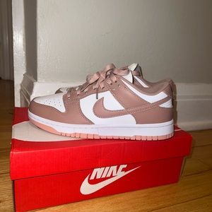 Nike Women's Shoes in Rose and Tan